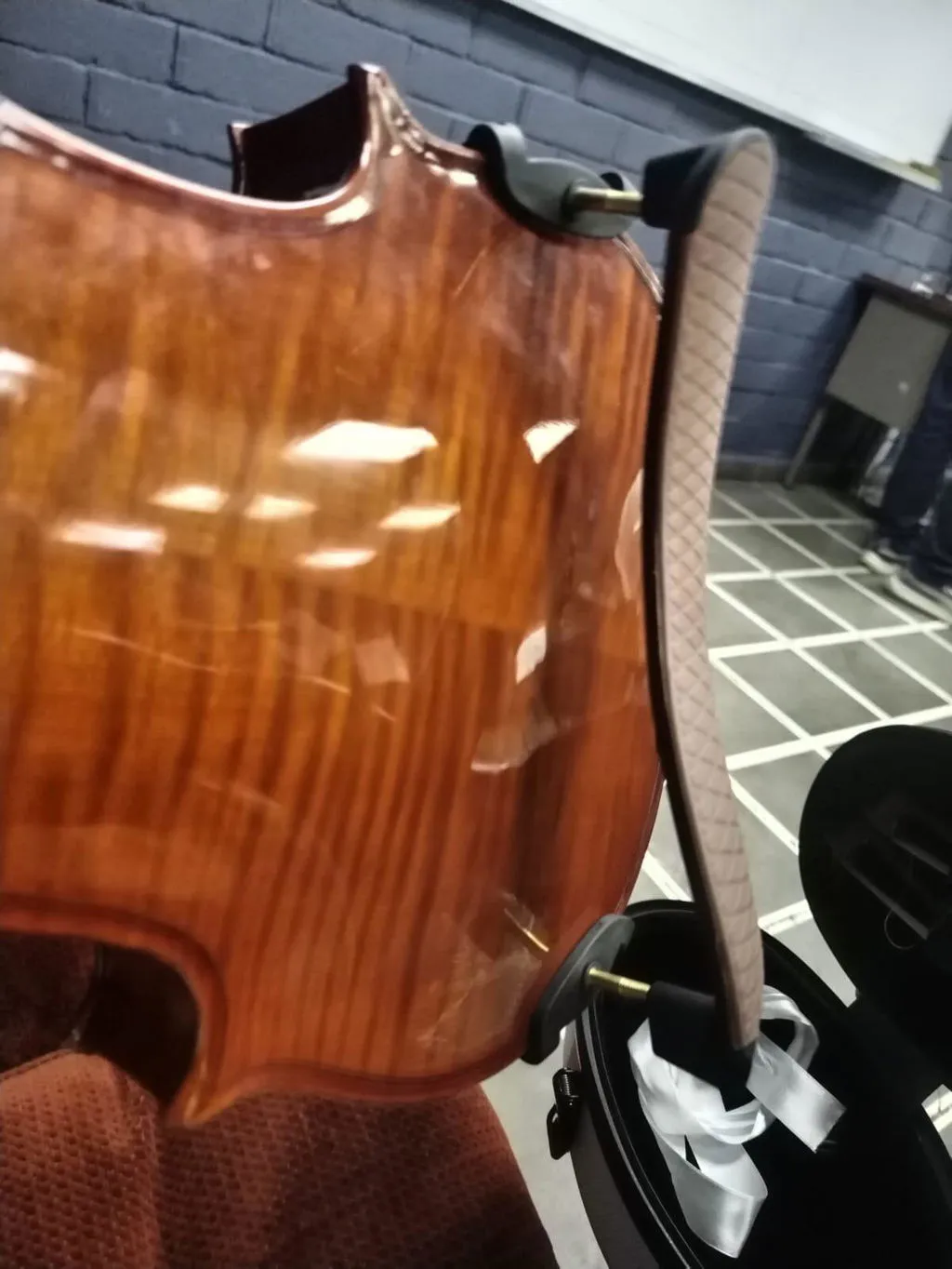 Mach One M07 Schulterstütze 3/4-4/4 Violine synthetik