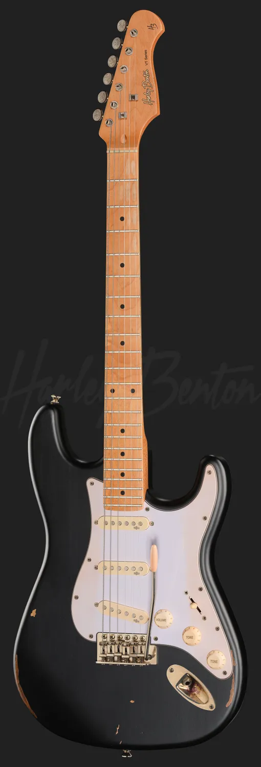 Harley Benton Aged ST-62LA E-Gitarre Schwarz Singlecoil