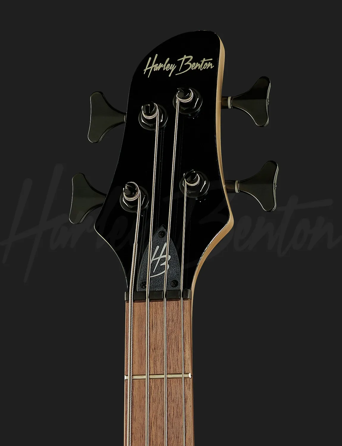 Harley Benton B-450 WH E-Bass aktiv weiß 24 Bünde