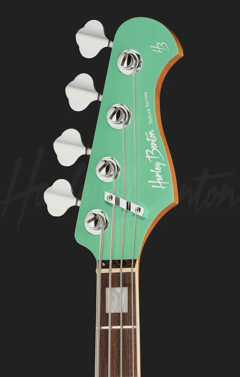 Harley Benton MV-4P E-Bass Seafoam Green 4-saitig Alnico