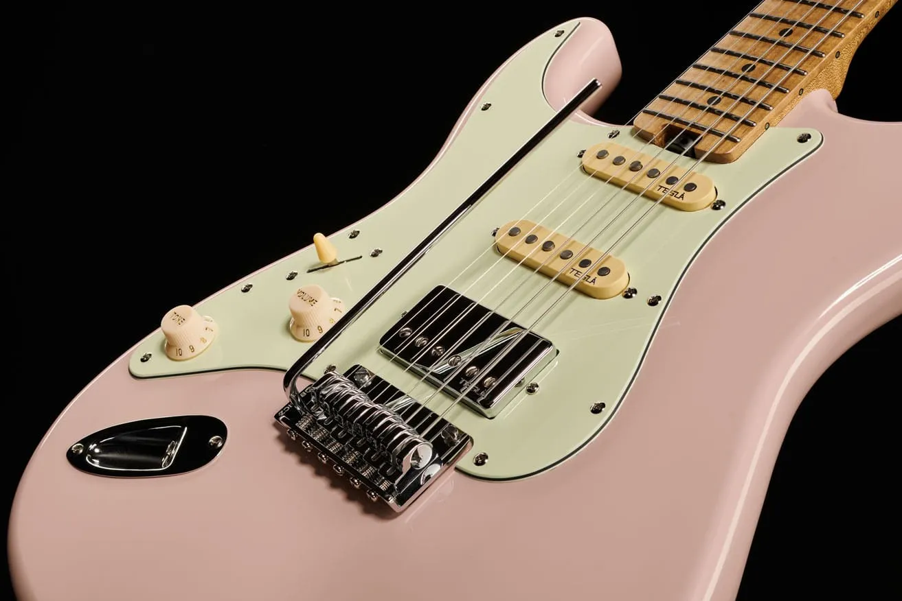 Harley Benton ST-Modern Plus MN HSS LH E-Gitarre Shell Pink Edelstahl