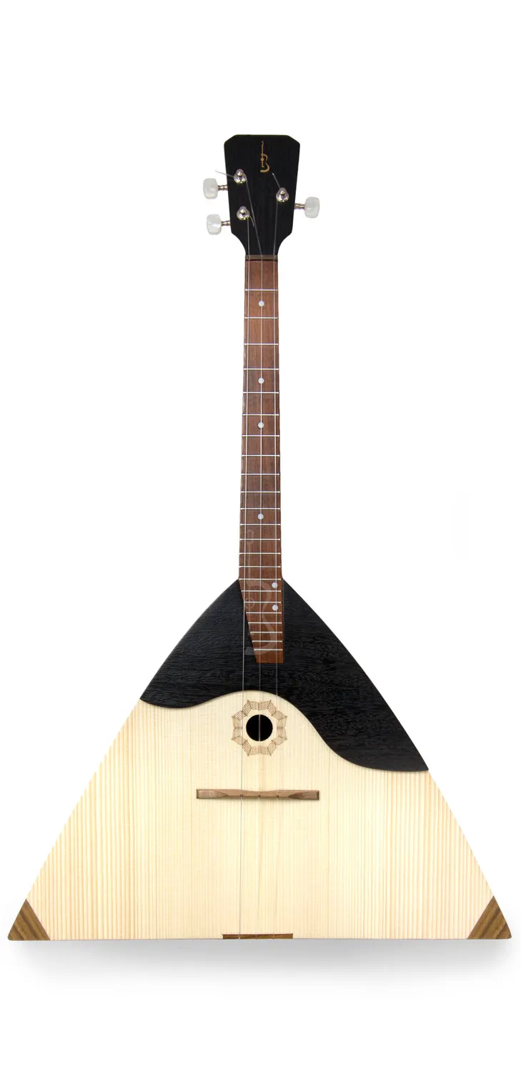 APC BAL77M Balalaika Sapelli massive Fichte