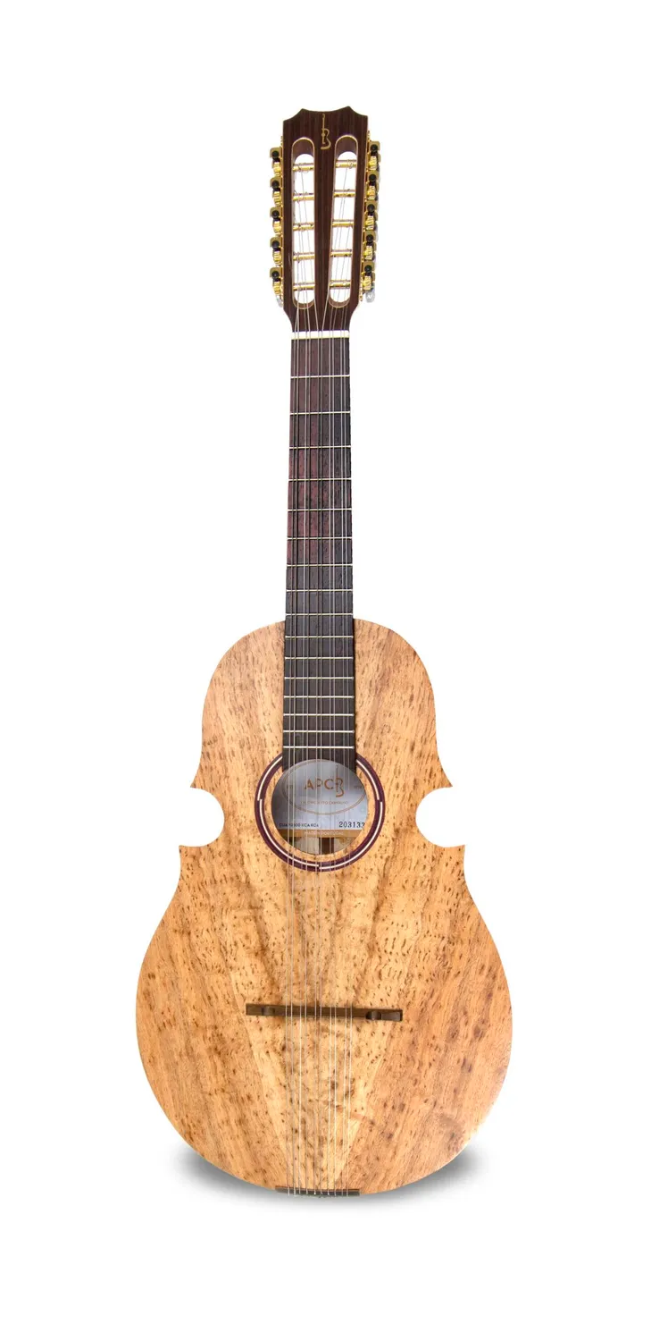 APC CUAPR300 Cuatro Koa massiv