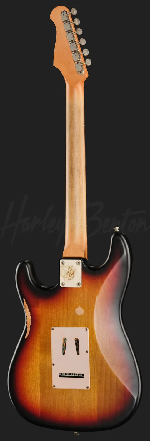 Harley Benton Aged ST-62LA MN E-Gitarre Sunburst Light Aged