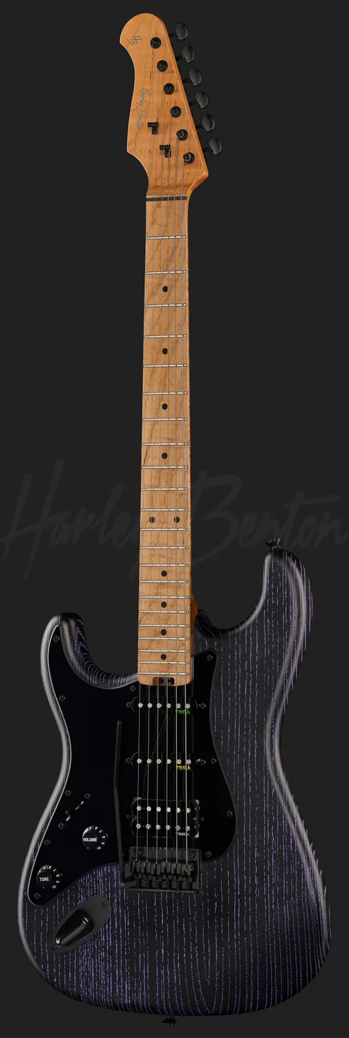 Harley Benton ST-Modern Plus MN HSS E-Gitarre lila links