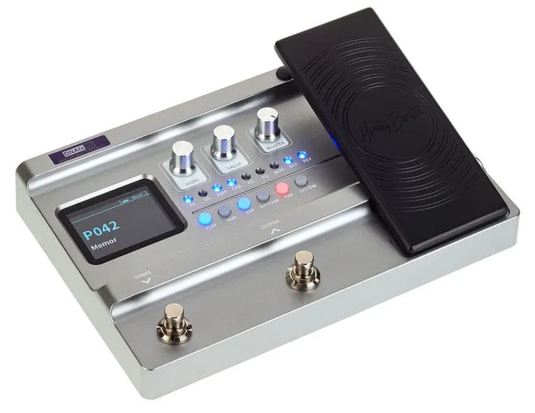 Harley Benton Standard DNAfx GiT Multieffektgerät mit Pedal