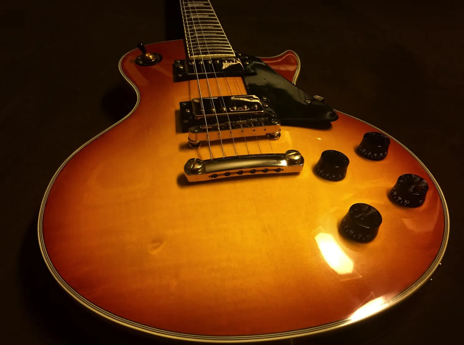 Rocktile Pro L-200OHB E-Gitarre Orange Honey Burst