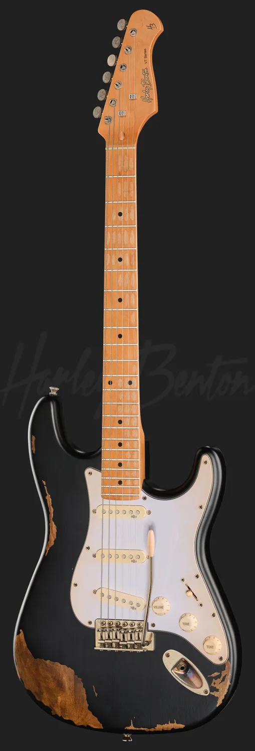 Harley Benton ST-62HA E-Gitarre Black Heavy Aged Relic