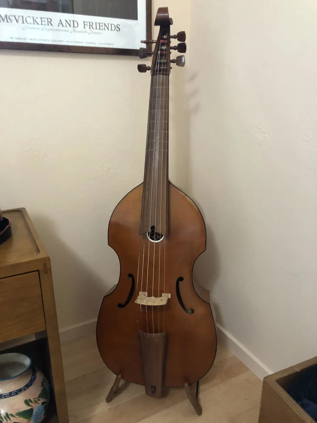 K&M A-Frame Ständer Cello Gitarre Kork