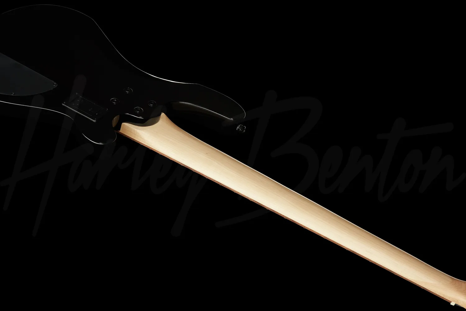 Harley Benton Pro B-550LH E-Bass 5-Saiter BK aktiv