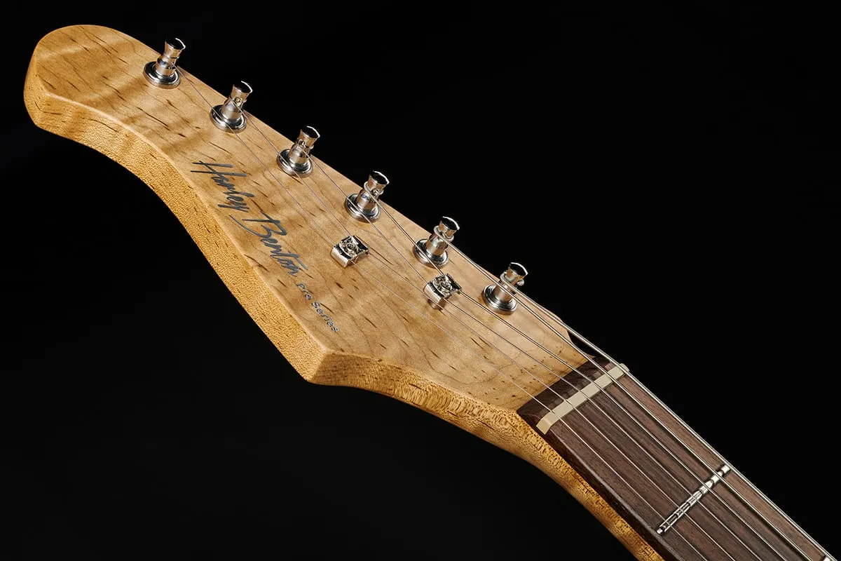 Harley Benton ST-Modern Plus HSS E-Gitarre Links Blau