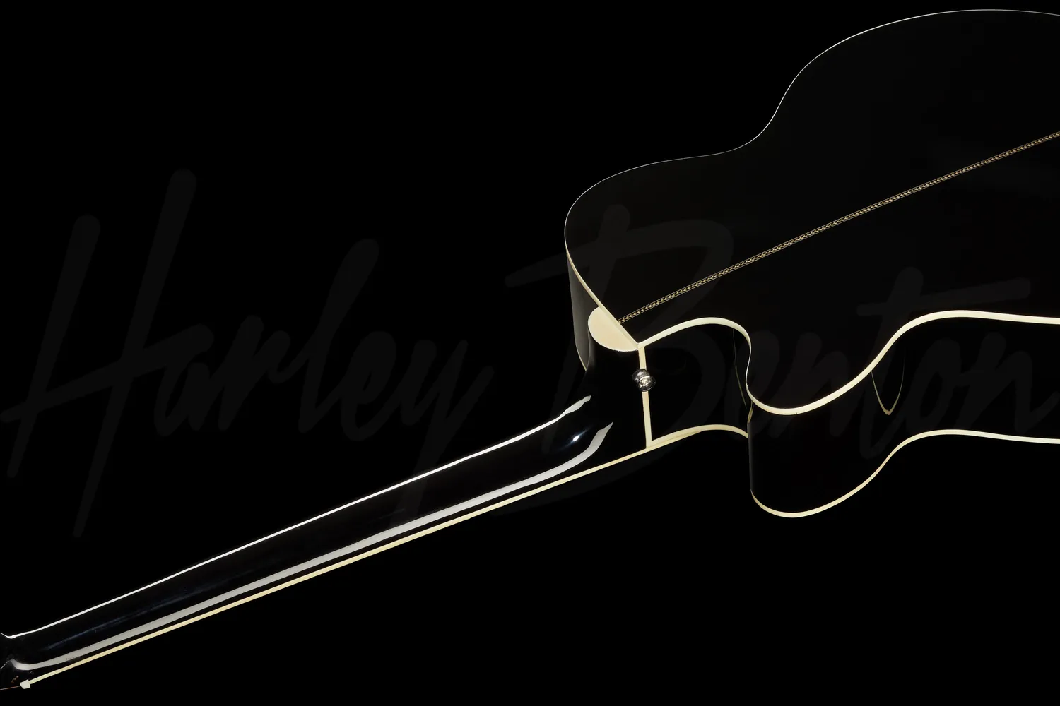 Harley Benton Custom B-30 Akustikbass Schwarz mit EQ