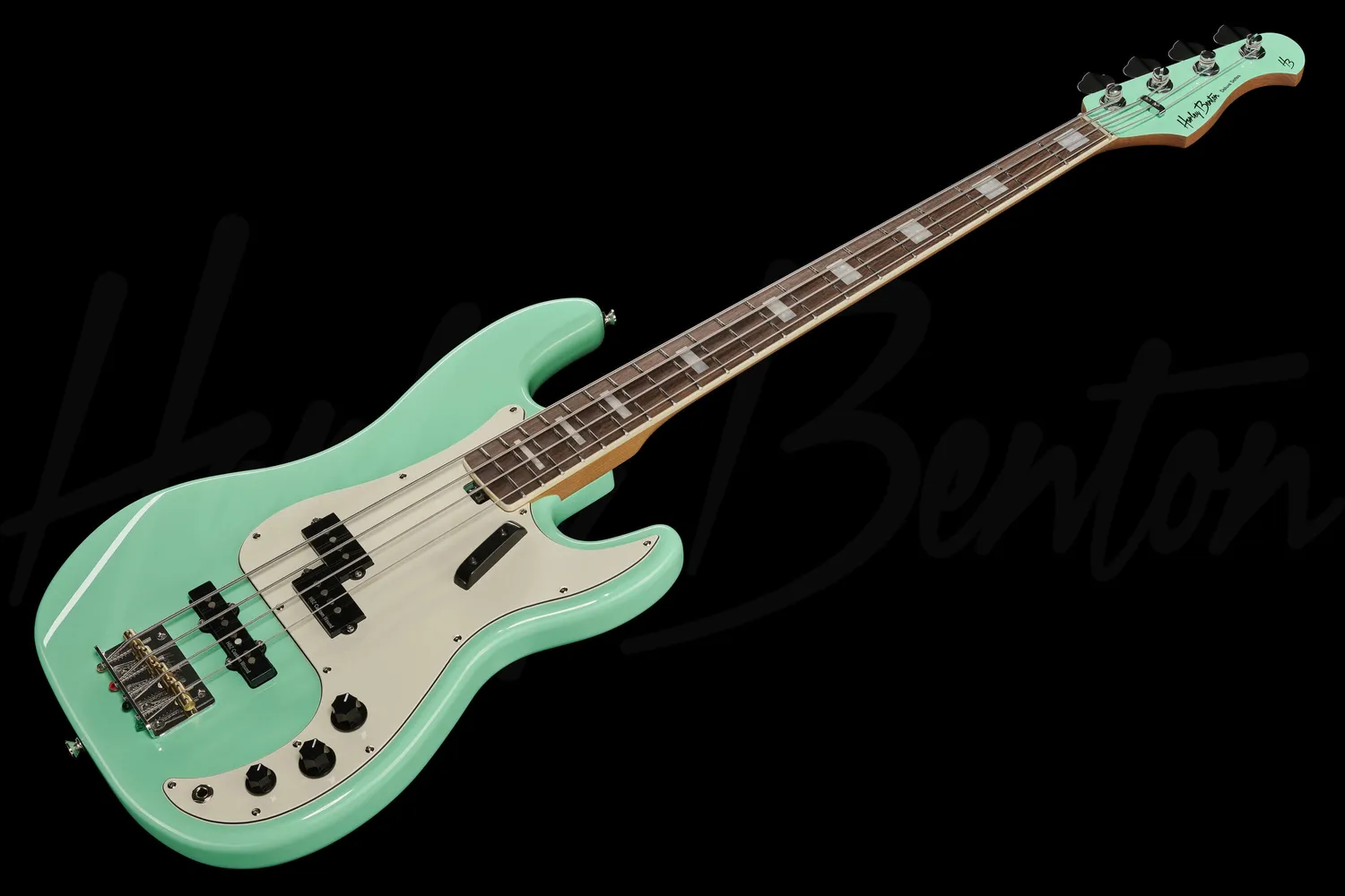 Harley Benton MV-4PJ Seafoam Green E-Bass 4-saitig