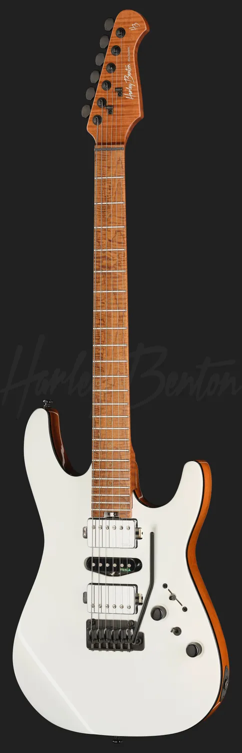 Harley Benton Fusion-IV HSH E-Gitarre White Metallic Tremolo