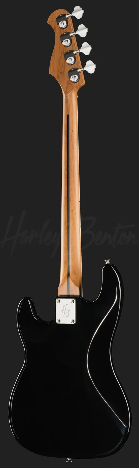 Harley Benton MV-4P E-Bass Black mit Alnico-5-Pickup