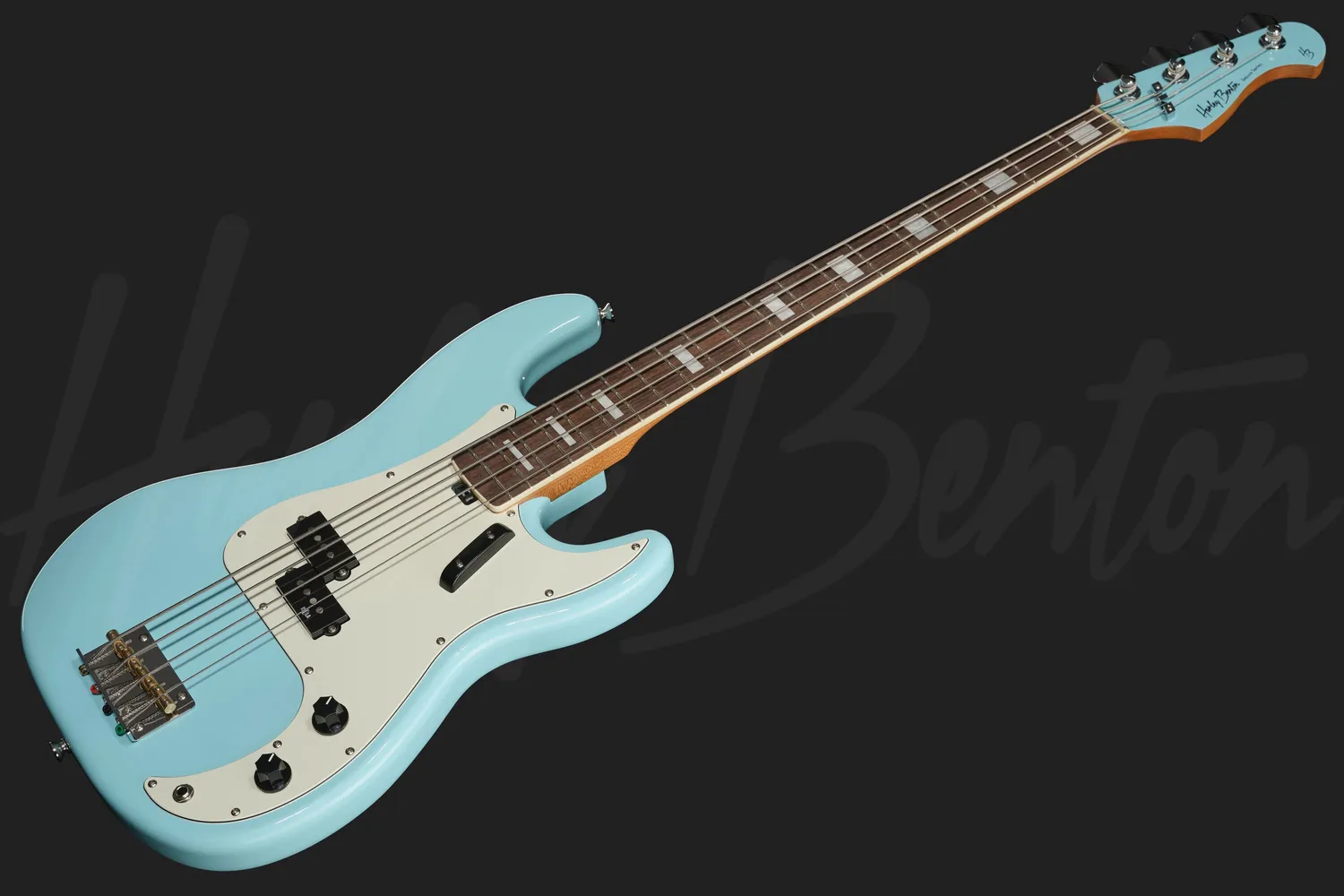 Harley Benton Pro MV-4P E-Bass Daphne Blue Alnico