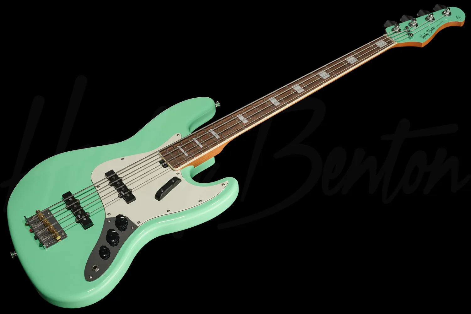Harley Benton MV-4JB E-Bass Seafoam Green