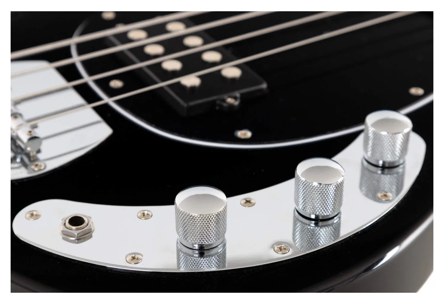 Rocktile MB-4 BK E-Bass Schwarz 4-saitig Linde