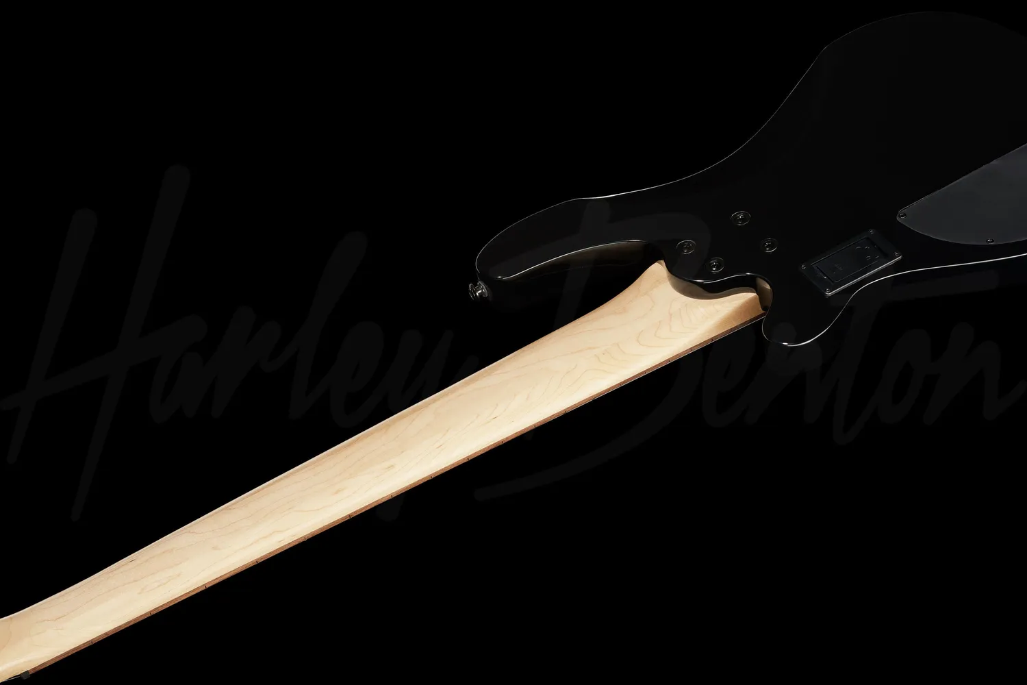 Harley Benton Pro B-650 E-Bass Schwarz 6-saitig Aktiv