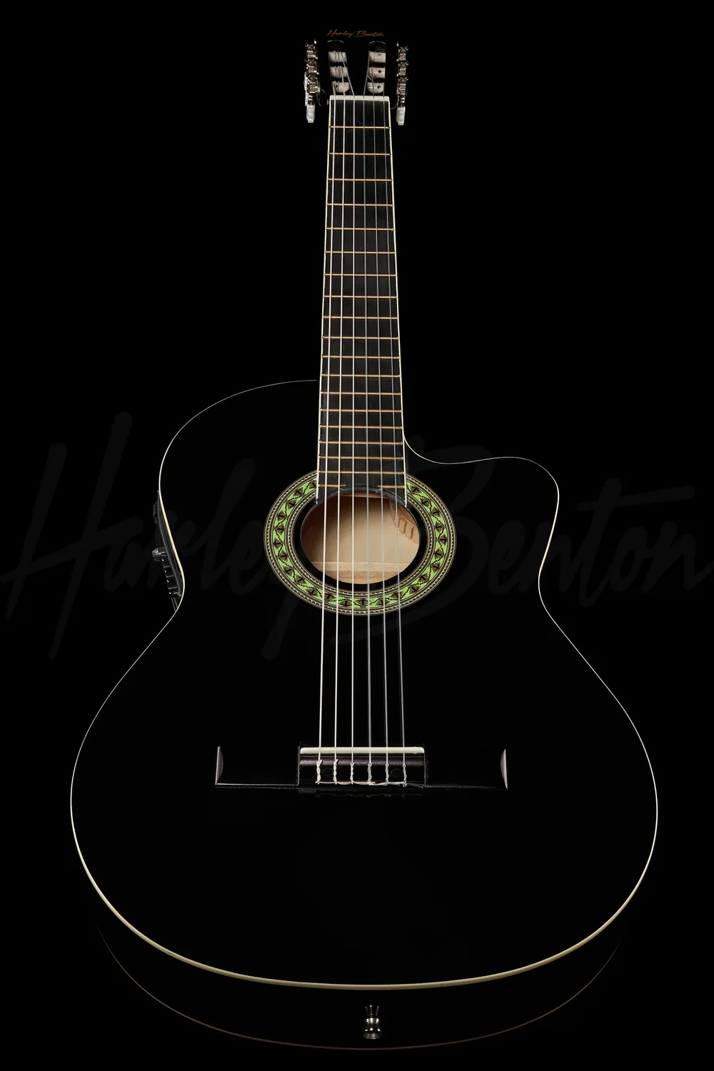 Harley Benton CG200CE-BK Konzertgitarre Schwarz Pickup